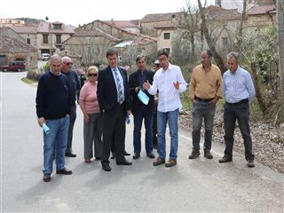 Trabajos de mejora en la carretera que une Moral de Hornuez a Valdevacas de Montejo