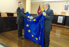 La Audiencia Provincial luce la bandera de la UE