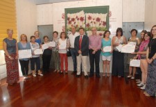 El grupo de Martín Muñoz de la Dehesa gana el concurso de las Aulas de Manualidades